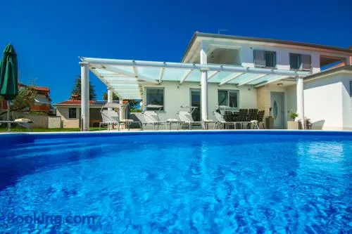 Villa totalmente equipada con piscina y barbacoa | Se admiten mascotas - Image 1