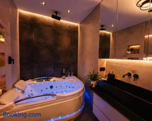 JACUZZI & SAUNA Apartament Warszawa Mokotów - Image 1