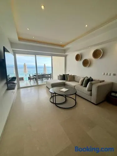 Mar Azul Seaside Suite - Image 1