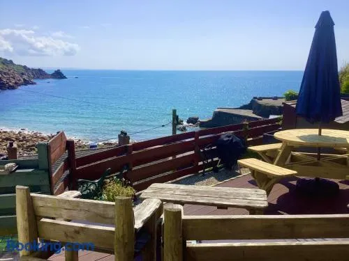 2 Bed in Lamorna oc-magazi - Image 1