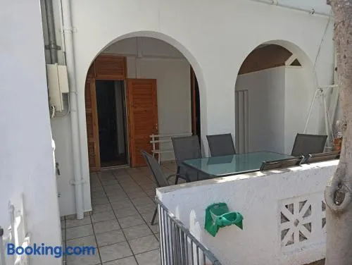 Kamares Home - 50m from Sea - Image 1