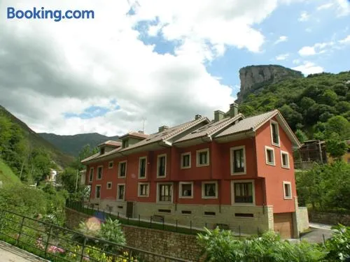 Apartamentos Puente La Molina - Image 1