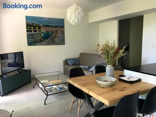 Appartement moderne à Bastia de 57 m² avec vue mer exclusive - Image 1