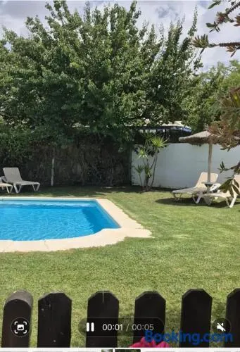 Charmante Villa mit privatem Pool, Terrasse und Garten | Gartenblick - Image 1
