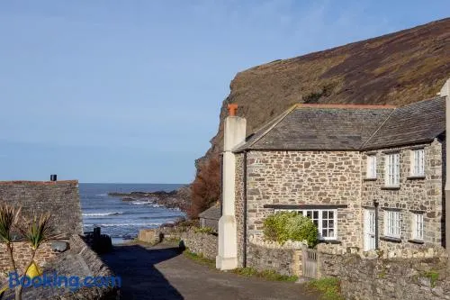 Penkenna House - magical home and location Saturday to Saturday bookings only 7 night min July to October - Image 1