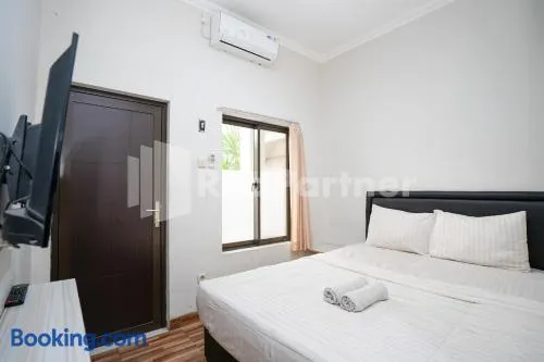 Maita Homestay Ringroad Utara Mitra RedDoorz - Image 1