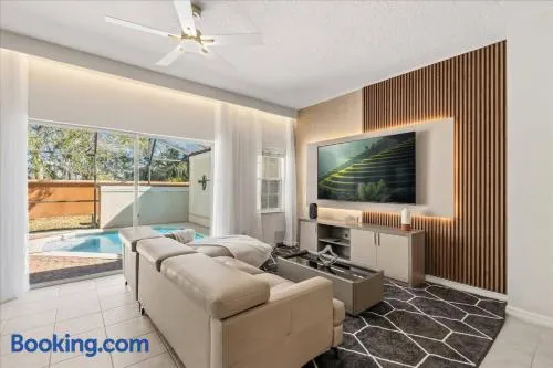 3 BD 2.5 BA Bella Vida 4534 AC - Image 1