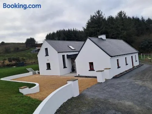Lisroe Cottage - Image 1