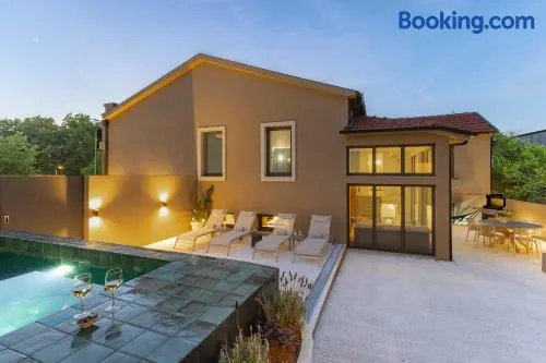 Canopy House by Portgual Active I Heated Pool - Image 1