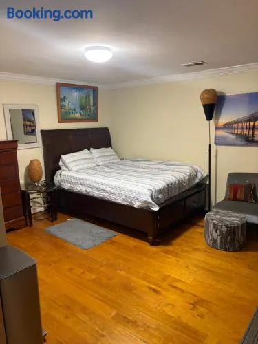 The Studio Den - Image 1