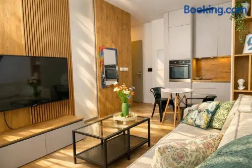 SOHO Apartmán v centre, smart & self check-in 24h, private garage EV - Image 1