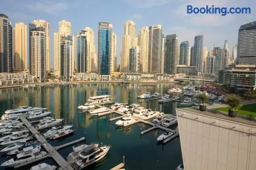 Stunning Marina view apartment In Marina sail tower by Truebleu vacation homes - Image 1