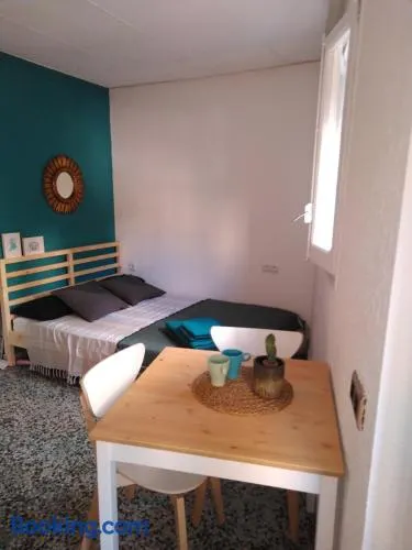 Estudio acogedor - Image 1