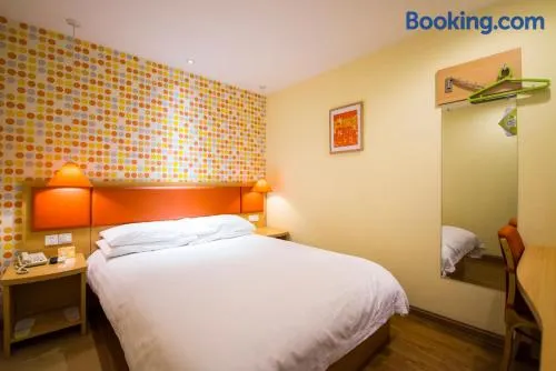 Home Inn Shijiazhuang West Zhongshan Road Jinding Apartment - Image 1