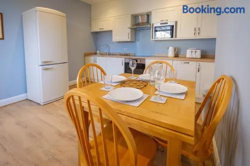 Teviot Cottage - Gorgeous Cosy & Modern 2BR Cottage in Hawick - Image 1