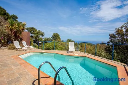 Maison Gaou Bénat Piscine Vue mer - Image 1