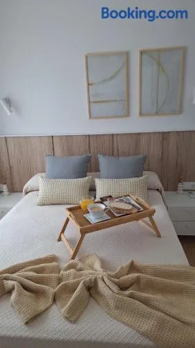 APARTAMENTO nuevo 1 dorm 4per VISTA MAYOR II cerca TOLEDO desayuno - Image 1