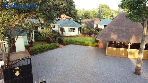 Casa Sonrisa Jinja - Image 1