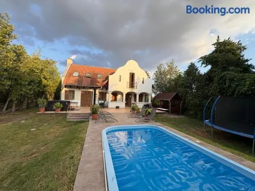 Alma Villa - Image 1