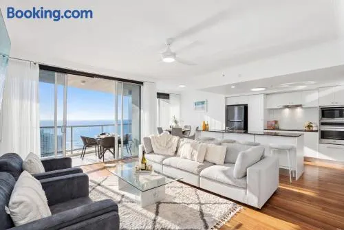Chevron Renaissance Private Apartments - Q Stay - Image 1