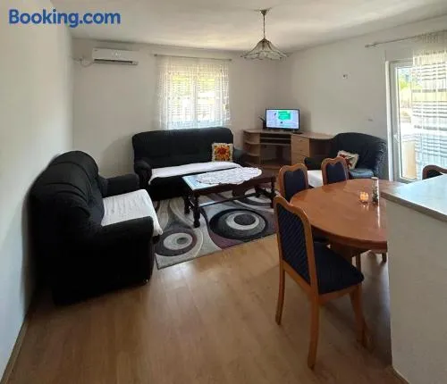 Tivat Apartmani - Image 1