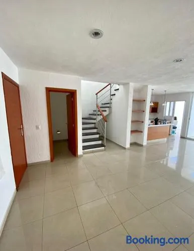 Habitación temporal para alojamiento de paso en frontera - Image 1