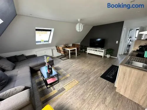 Cozy 55 M² Top Floor Apartment - Image 1
