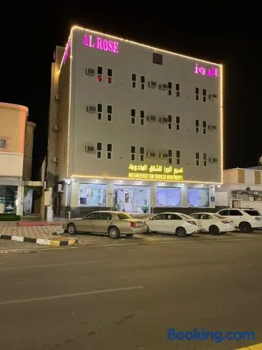 نسيم الروز للشقق المخدومة - Image 1