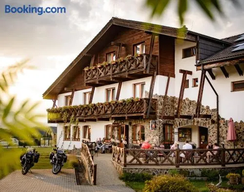Maravar - Beer Spa - Adults Only - Image 1