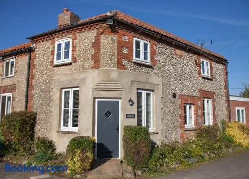 Home Lea - Image 1