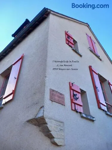 l'Hirondelle de la Ruelle - Image 1