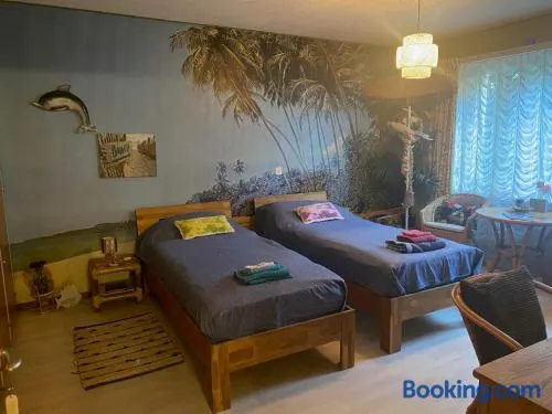 Beachroom 19m2 with mountain view - Image 1