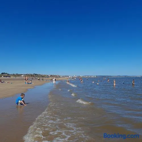 247a South Shore Pet friendly - Image 1
