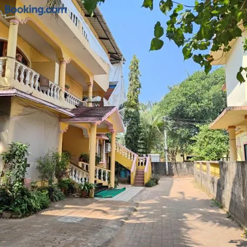 D'Souzas Guest House - Image 1