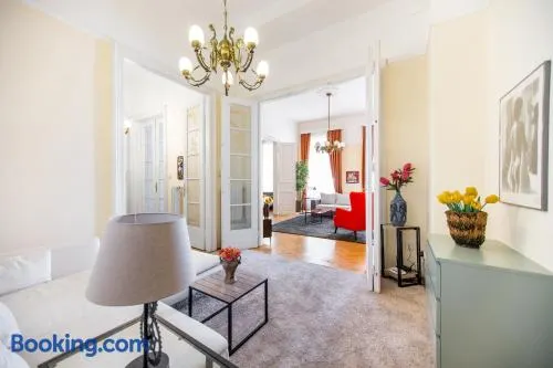 Elegant & Stylish Apartment city center - Image 1