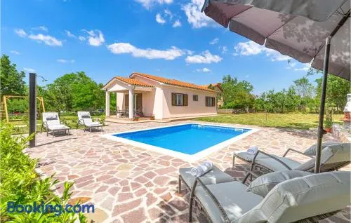 2 Bedroom Gorgeous Home In Trget - Image 1