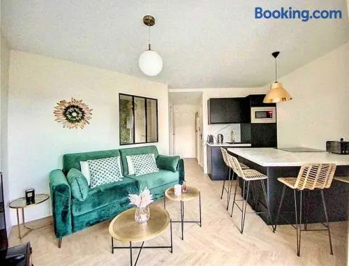 Appartement avec balcon Le nid doré - PLACE MORNY - Image 1