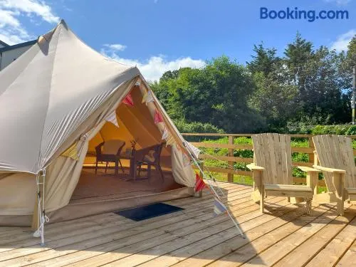 Greystones Glamping - Tent 4 - Image 1