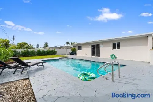 Miami Japandi Style Pool - BBQ - Image 1