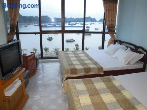 Phuong Mai Family Hotel - Image 1