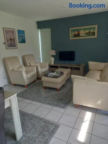 Mooie twee-onder-een-kapwoning te Vlagtwedde - Image 1