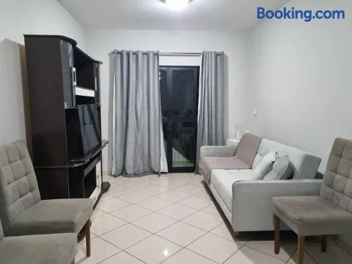 2-bedroom apartment - Image 1