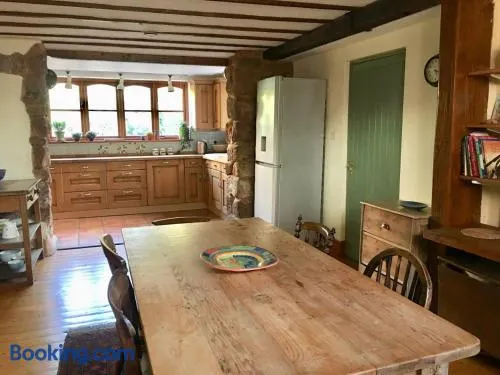 Secret Garden Cottage - Image 1