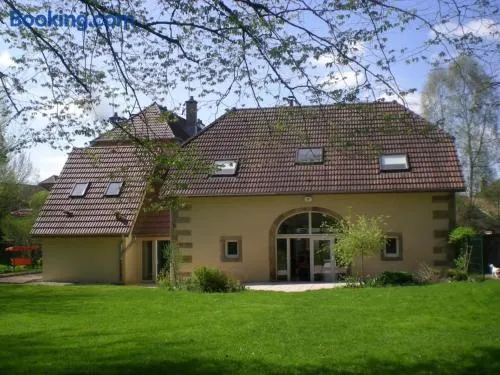 Gîte Le Séquoia: Confort pour 17 personnes, idéal pour randonner dans les Vosges Saônoises - FR-1-583-426 - Image 1