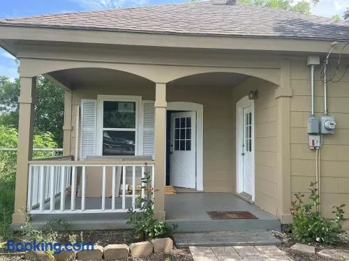 Greenville Farmhouse Retreat 2 Bedroom Country Stay with AC - Image 1