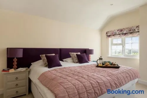 Chirk Cottage at Hill House Farm Cheshire - Image 1