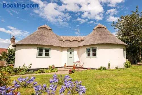 The Cranny by Winterton Cottages - Image 1