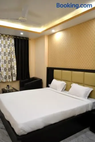 Olive suites - Image 1