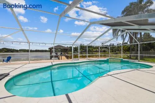 Lake House Westchase area. Heated Pool Waterfront! - Image 1