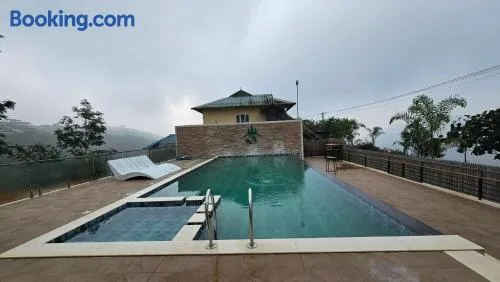 Cliff Inn Mountain Resort - Image 1